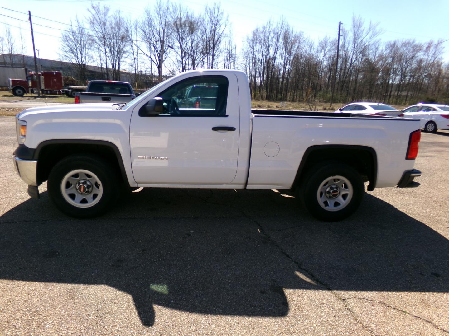 2014 White /Gray GMC Sierra 1500 Base 2WD (1GTN1TEH9EZ) with an 4.3L V6 OHV 12V engine, 6-Speed Automatic transmission, located at 401 First NE, Bearden, AR, 71720, (870) 687-3414, 33.726528, -92.611519 - Photo#1